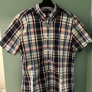 Tommy Hilfiger shortsleeved dress shirt